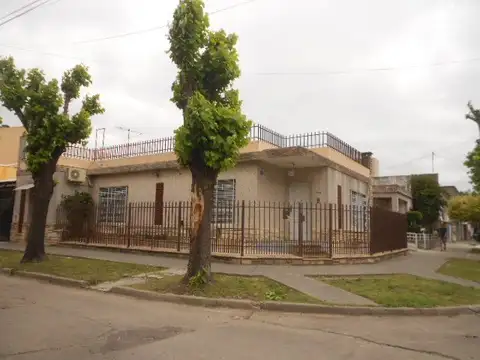 CASEROS - (3F) 3200, Piso PB