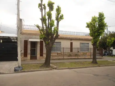 Ph - Venta - Argentina, Tres de Febrero - CASEROS - (3F) 3201