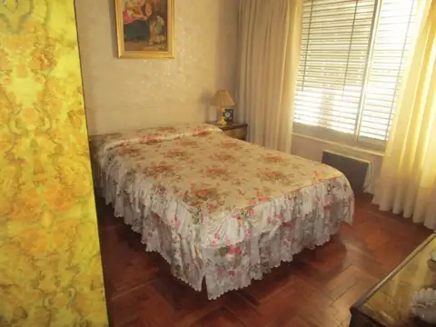 Depto Tipo Casa en Venta con 1 cocheras