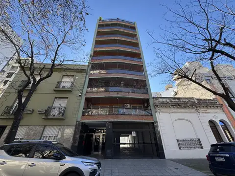 2 AMB.   APTO CRÉDITO - SEMIPISO - APTO PROFESIONAL - CFTE. BALCÓN  - VISTA ABIERTA  - COC. INDEP. LAVAD. INCORP. EXC. ESTADO abierta - balcòn corrido