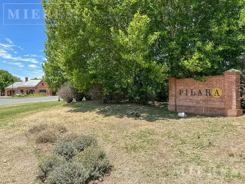 Lote de 806m² en venta en Tilbury, Pilará