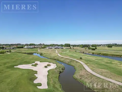 Terreno en Venta de 833,0 m2