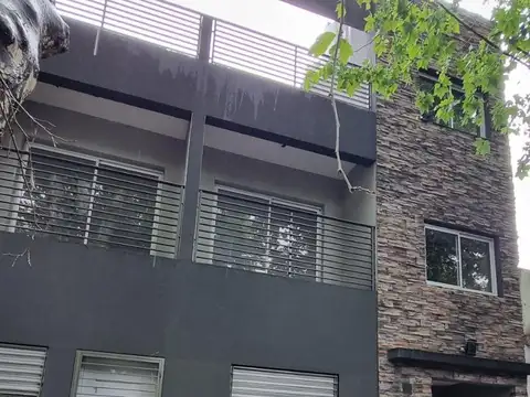 Tres Arroyos 1300, Piso 1