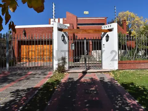 VENTA CASA EN MAIPU