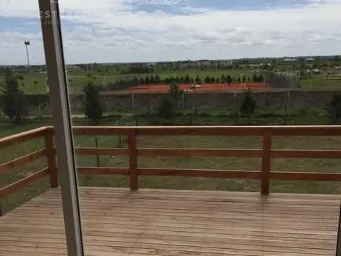 Casa en Venta con 4 cocheras