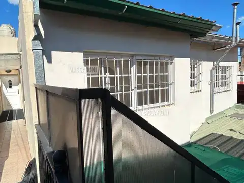 Depto Tipo Casa en Alquiler de 2 dormitorios