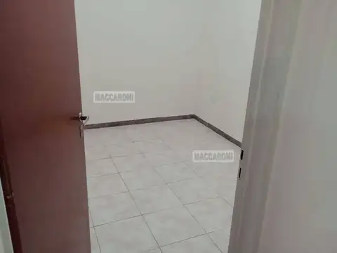 Depto Tipo Casa en Alquiler en Mataderos, $ 800.000