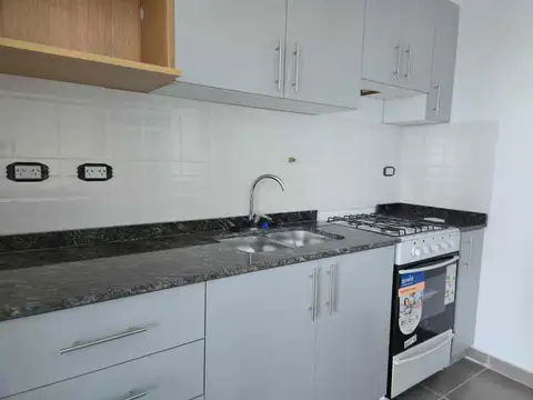 Departamento en Alquiler en Remedios de Escalada, USD 600