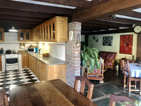 Dos casas, una inversión – Propiedad versátil en Esquel