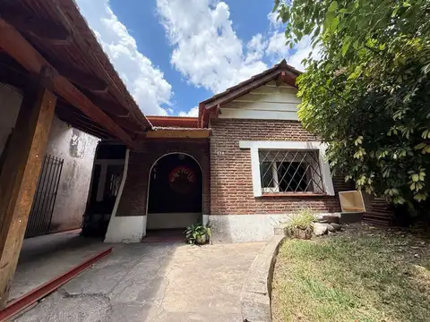 VENTA CASA BANFIELD+2DA CASA 2 FAMILIAS-INVERSION