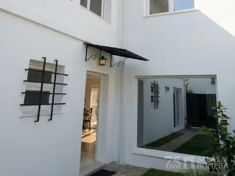 Casa en Venta con 1 cochera