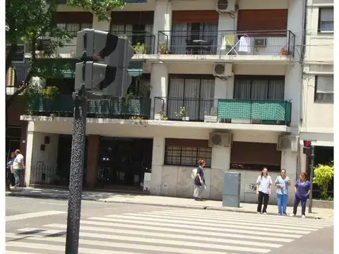 Alquiler dos ambiente contrafrente barracas sin balcon 