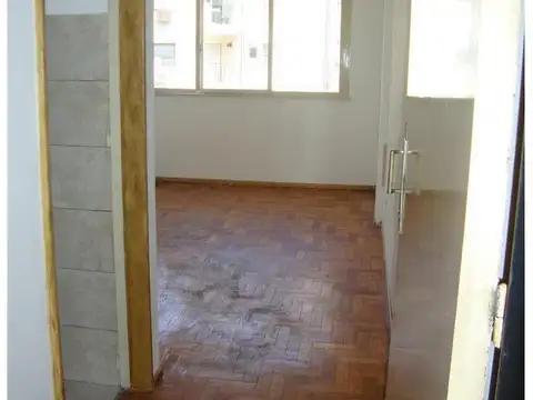 Martin Garcia 584 , Piso 4