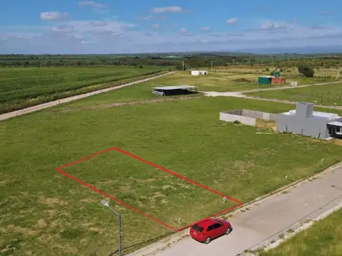 LOTE EN VENTA EN LA ERNESTINA BARRIO DE CAMPO
