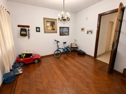 Casa 4 ambientes con 1 baño