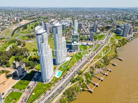 DOLFINES GUARANÍ - VENTA SEMIPISO DOS DORMITORIOS COCHERA Y BAULERA