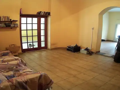 Depto.tipo casa de 8 ambientes en Venta en Almagro 