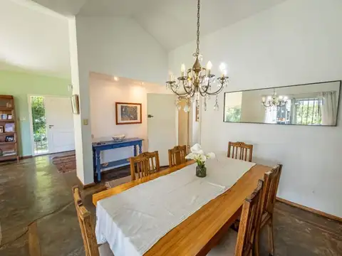 Casa 7 ambientes con 3 baños