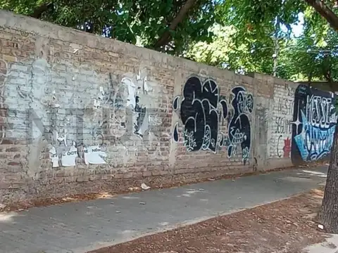 Ayacucho y Salta 200