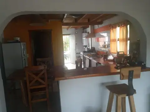 Casa en Alquiler Temporal con 3 cocheras
