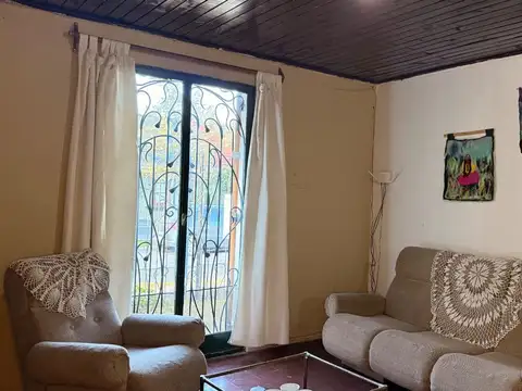 Casa 4 ambientes con 1 baño
