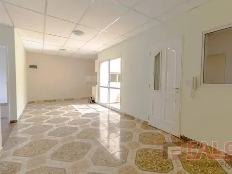 Depto Tipo Casa en Alquiler de 3 ambientes