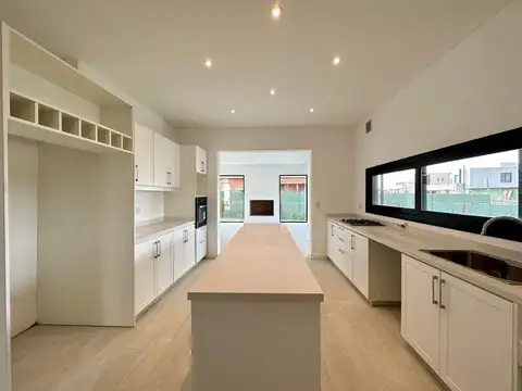 Casa en Venta con 1 cochera