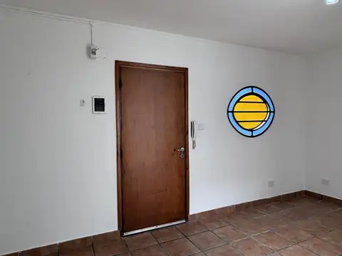 Depto Tipo Casa en Alquiler en La Plata, $ 750.000