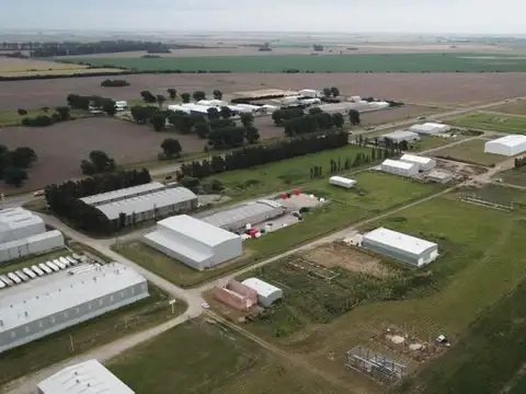 Lote apto industrias en Roldan