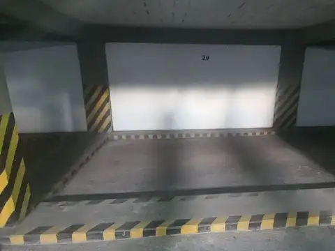 VENTA COCHERA ALBERDI FRENTE TRIBUNALES 