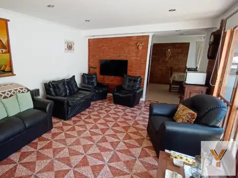 Depto Tipo Casa en Venta de 3 ambientes