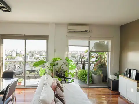 VENTA DEPARTAMENTO TRIPLEX 4 AMBIENTES COLEGIALES CON TERRAZA COCHERA