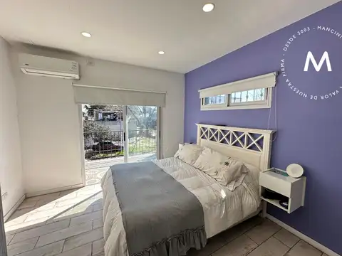 Casa en Venta con 4 cocheras