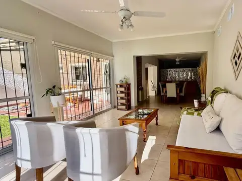 Casa en Venta en Capitan Bermudez, USD 180.000