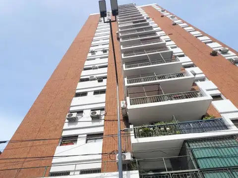 Av. San Juan 2100, Piso 16