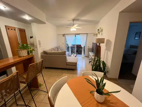 DEPARTAMENTO 2 AMBIENTES VENTA MONSERRAT COCHERA