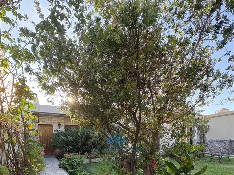 ¡OPORTUNIDAD EN JESÚS MARÍA! CASA DE 3 DORMITORIOS A METROS DEL CENTRO