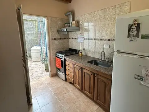 Casa 2 ambientes con 1 baño