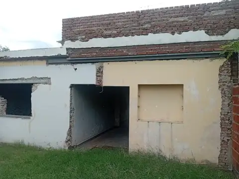 VENTA / CASA / A TERMINAR