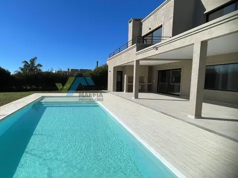 Casa en Alquiler A Estrenar