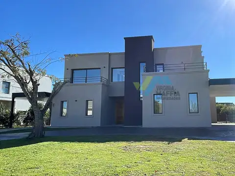 Casa en Alquiler de 4 dormitorios