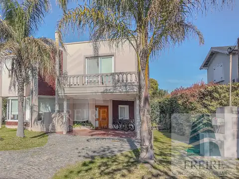 VENTA Casa 9 ambientes, APTA CREDITO | Golfers Country Club, Pilar