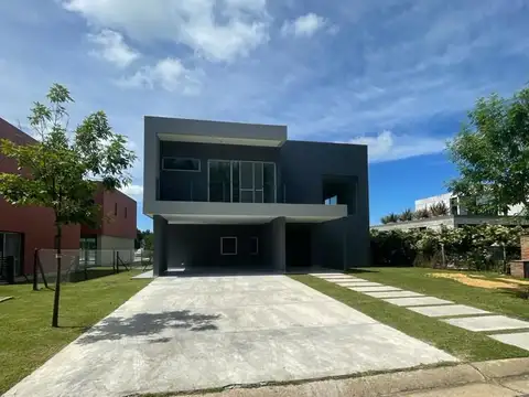 Casa en Venta de 5 dormitorios