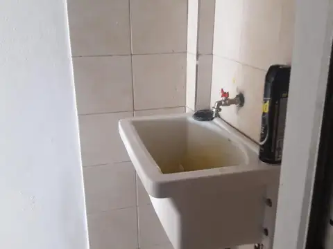 Local en Alquiler en Manuel B Gonnet, $ 750.000