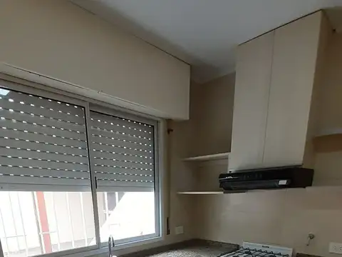 Casa 5 ambientes con 1 baño