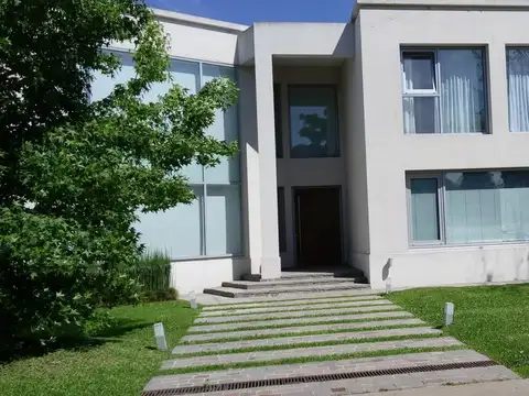 Casa La Martinica- Cod 10140