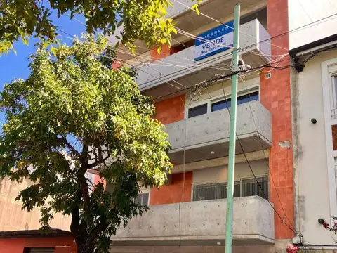 Departamento en venta - 2 Dormitorios 2 Baños - Coghlan