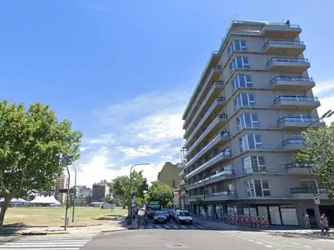 Combate De Los Pozos e/ Avenida Brasil y Avenida Juan de Garay