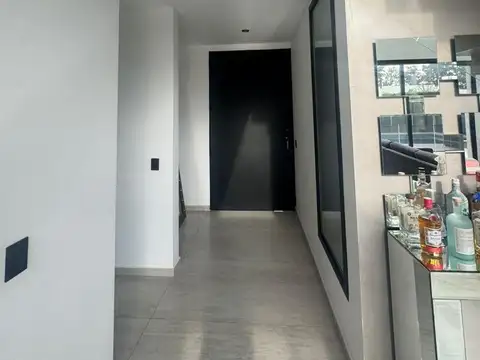 Casa en Alquiler al Oeste