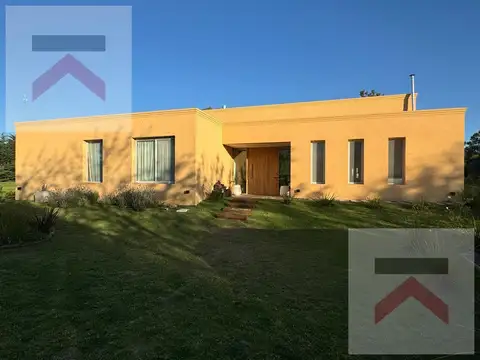 Casa 4 dormitorios piscina gran lote 2170m2 APTA CREDITO Barrio Chacras de la Reserva Cardales